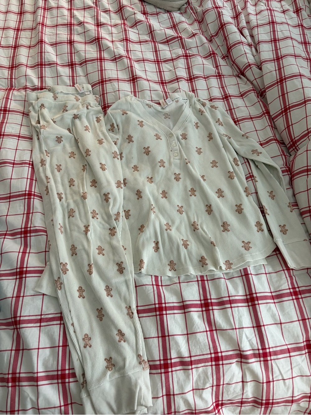 Women’s Gingerbread Print Thermal Pajama Set - White